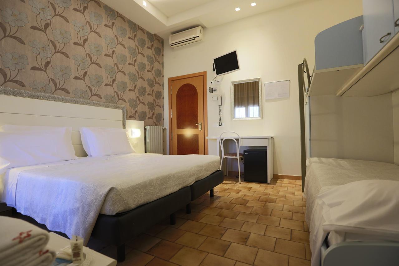 Elisabetta Hotel เชเซนาติโก ภายนอก รูปภาพ