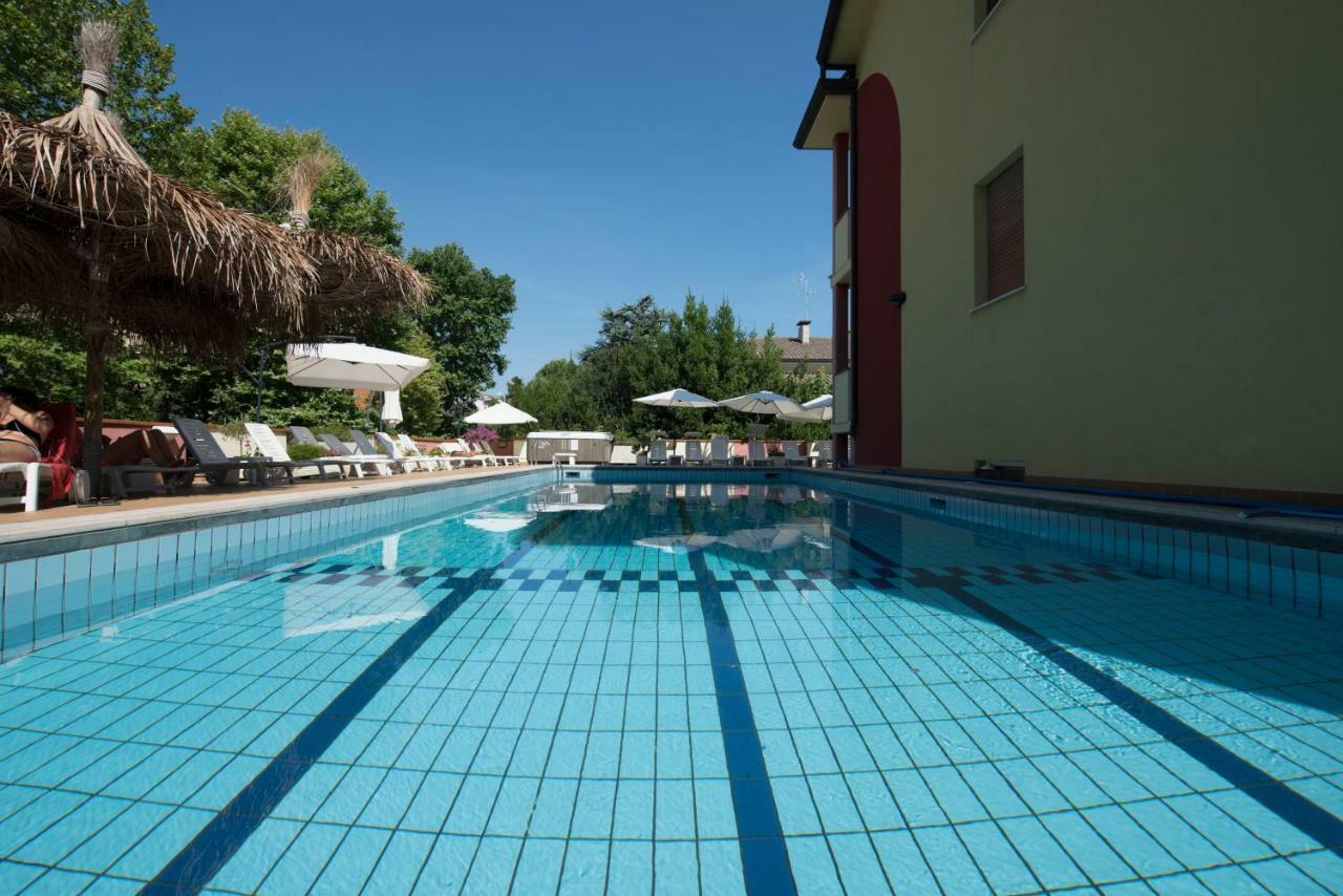 Elisabetta Hotel เชเซนาติโก ภายนอก รูปภาพ